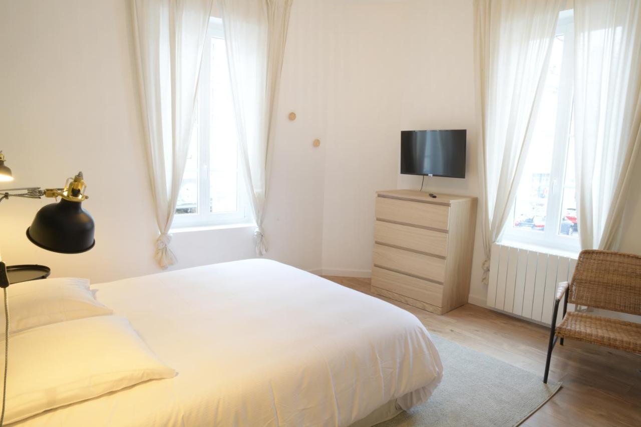 T3 De Charme Situe En Hyper Centre Avec Wifi, Linge, Draps, Savons Et Serviettes Fournis Cognac Rom bilde